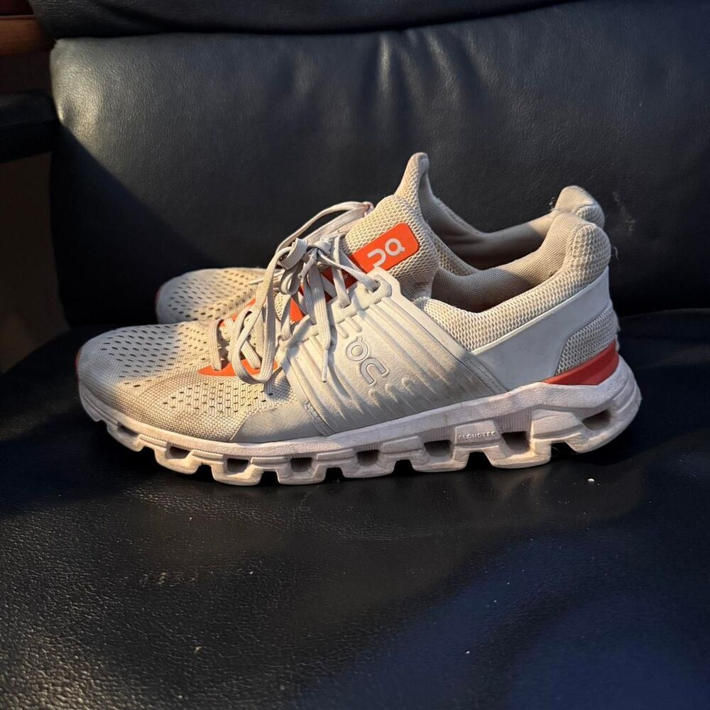 On-running Men's Trainers - Picture 2 of 6